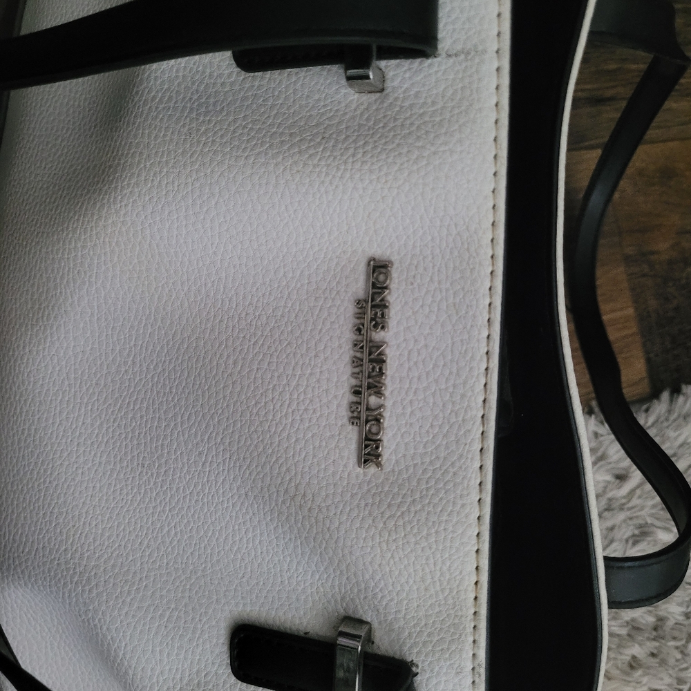 Jones New York Signature Black and White Tote Bag - Picture 6 of 6